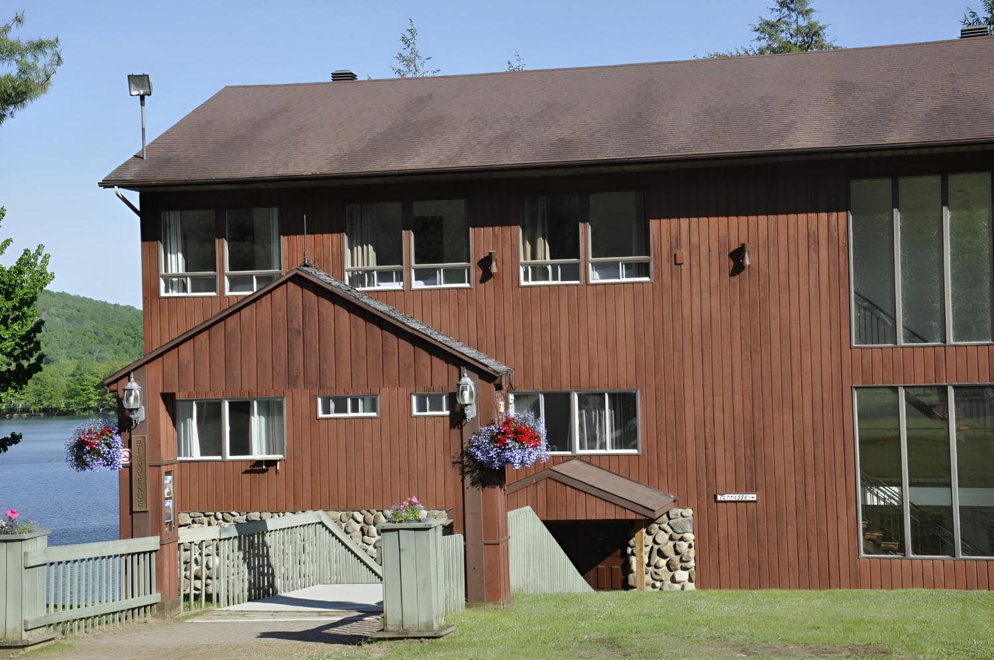 Auberge Morritt Монт-Тремблант Екстериор снимка