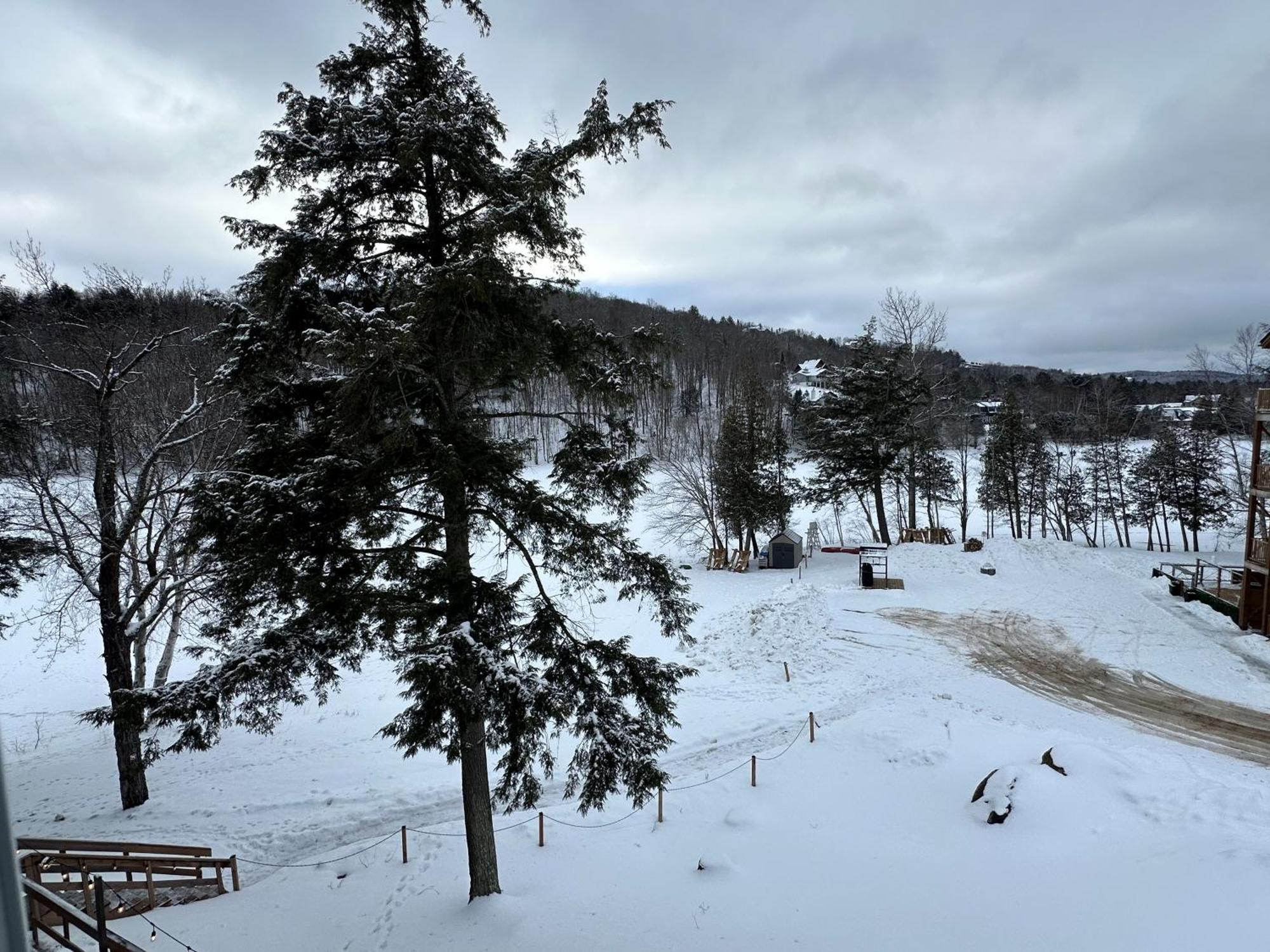 Auberge Morritt Монт-Тремблант Екстериор снимка