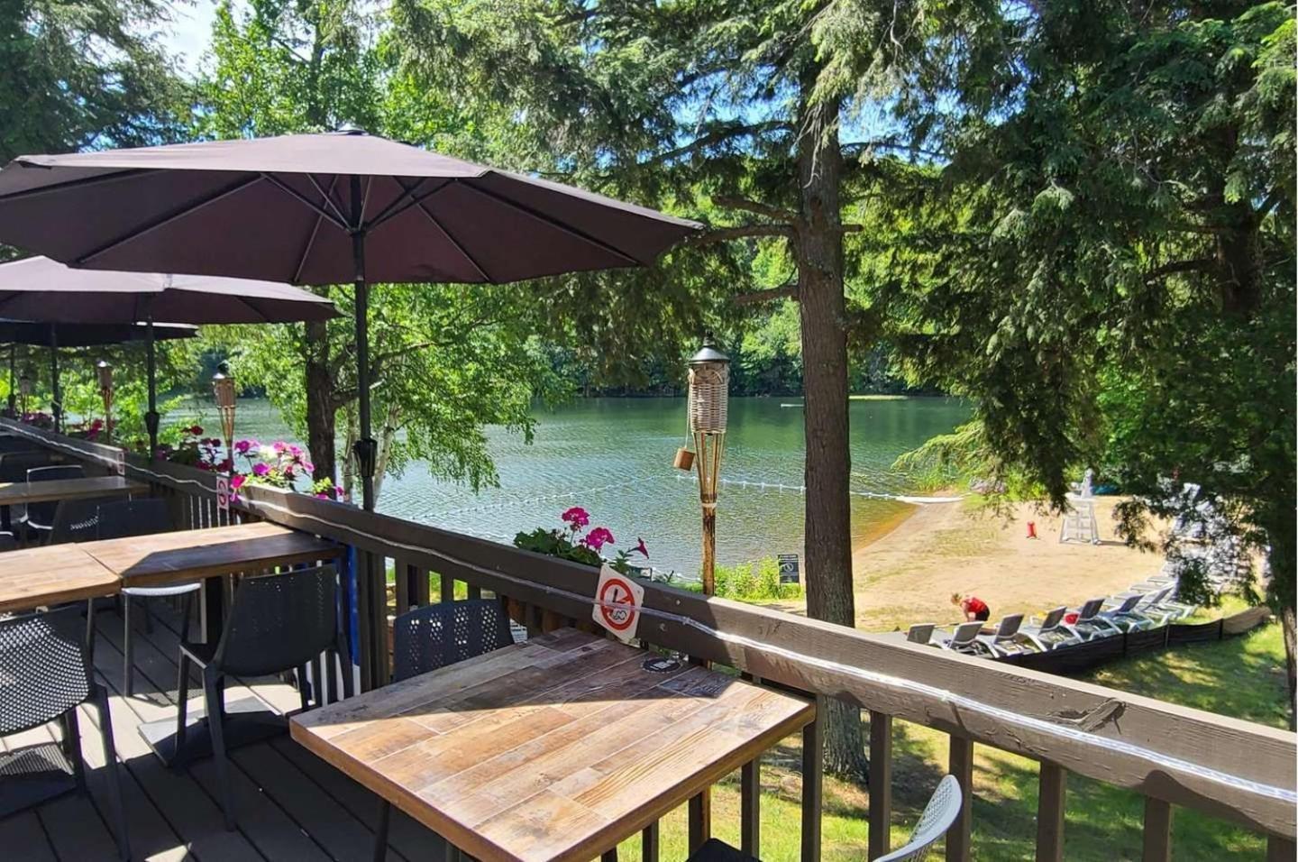 Auberge Morritt Монт-Тремблант Екстериор снимка